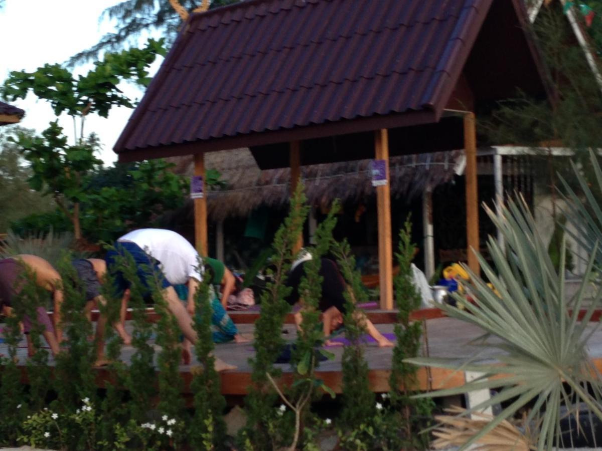 Phangan Cove Beach Resort Шритану Экстерьер фото