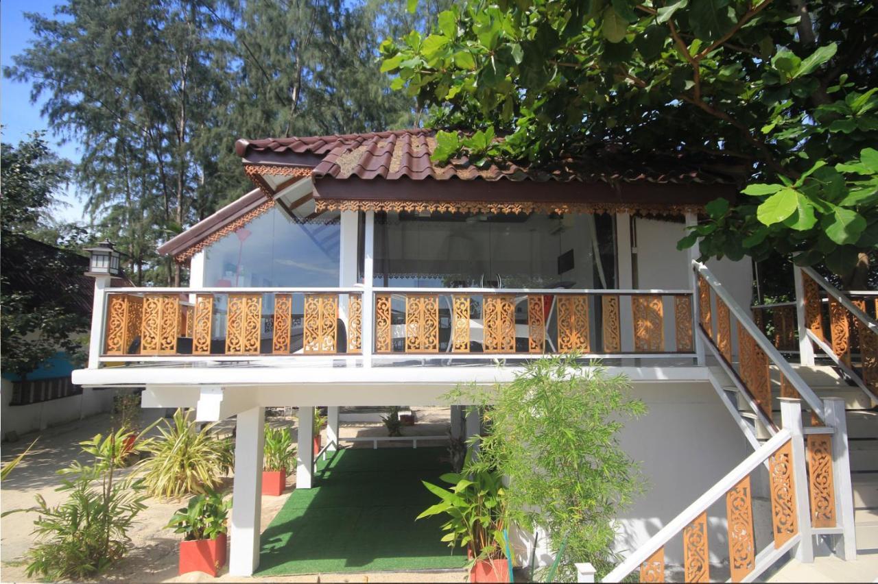 Phangan Cove Beach Resort Шритану Экстерьер фото