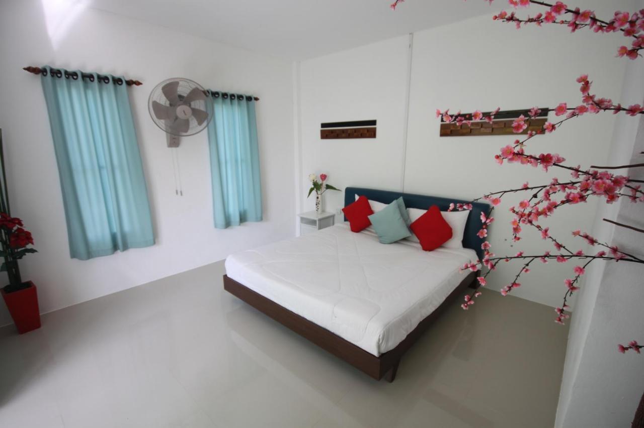 Phangan Cove Beach Resort Шритану Экстерьер фото